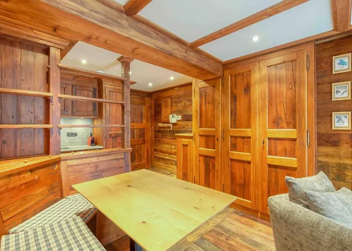 Centre, « lucille »,balcon, Vue Imprenable Et Parking * Chamonix